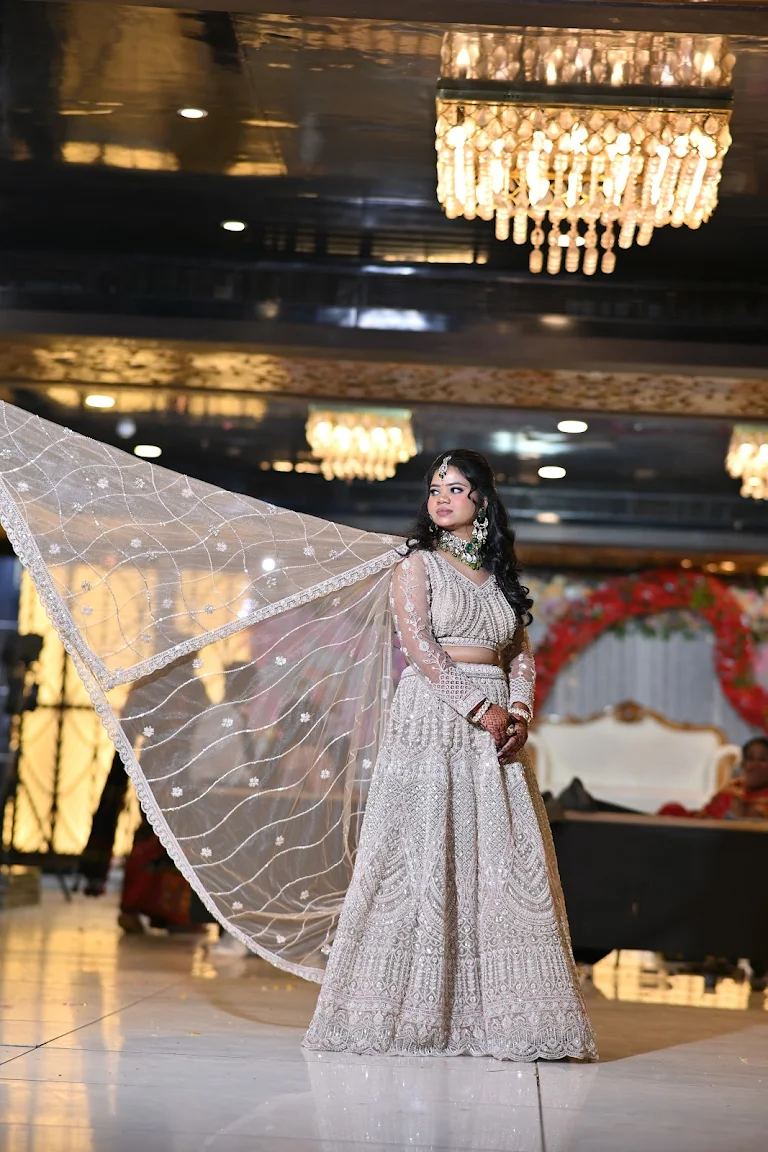 Makeup artistry by Simran Kaur Profile