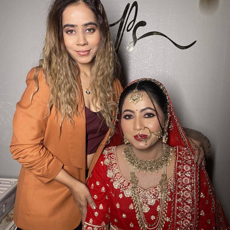 Prerna Makeovers logo 768x768