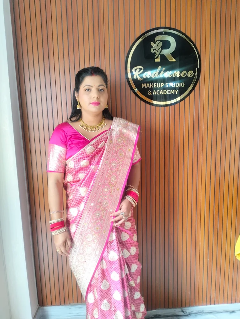 Radiance Makeup Studio Academy Makeup