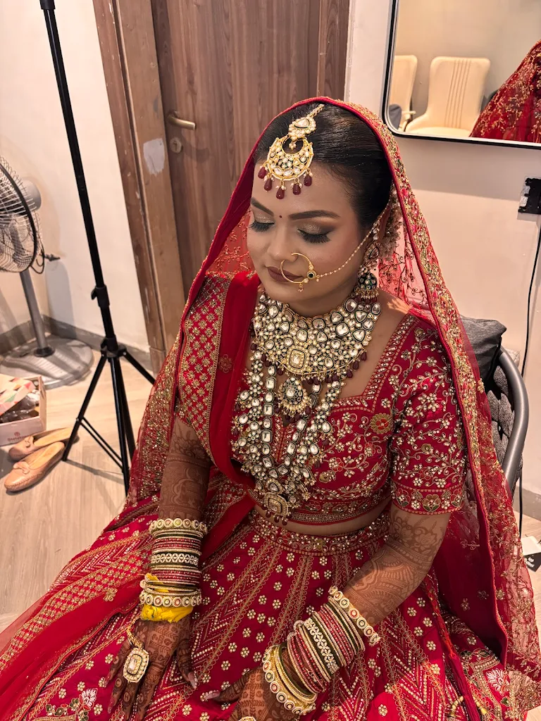 Rashmi Bridal Makeup Artist and Academy Makeup