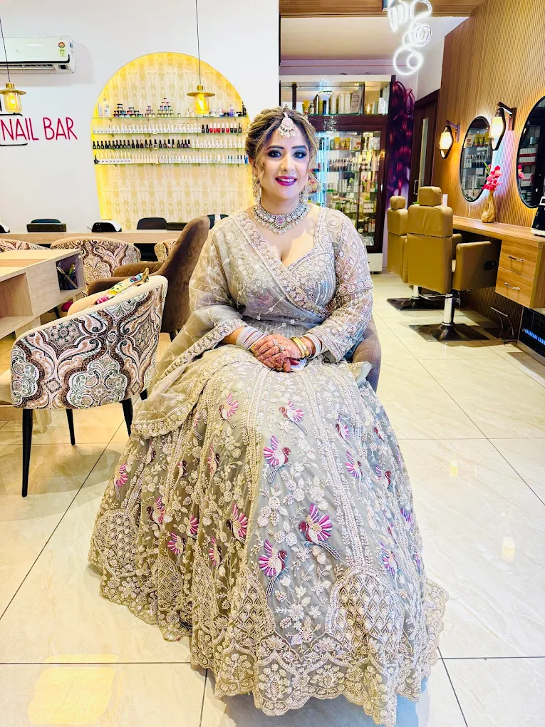 attitudeluxurysalonandacademykapurthalaimage