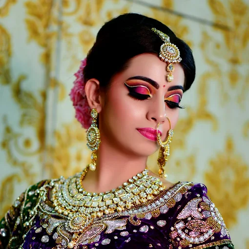 blushworkbeautyacademysalonmakeup