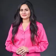 deeptinaglemakeupacademystudiokharadlogo