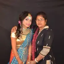 dibyasmakeoverandacademyhaldiamakeupcourse