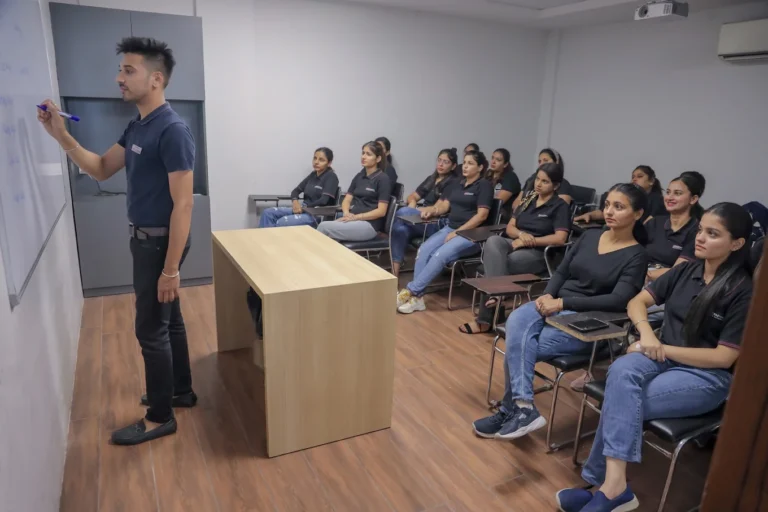 headmastersacademyjalandharimages 768x512