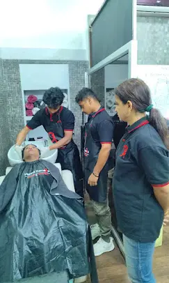 headturnershairbeautymakeupacademykolkataprofile