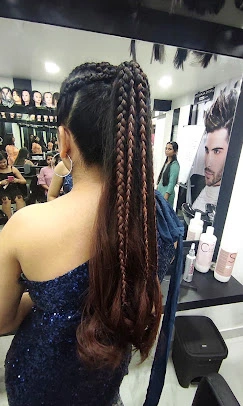 lakmeacademykolkatarashbeharihairclass