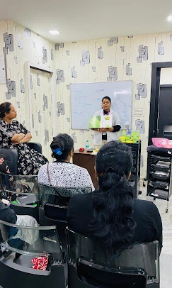 lakmeacademyphoolbagankolkatamakeupclass