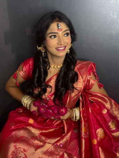 looksmakeupacademyprofile