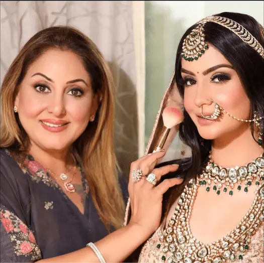 meenakshi dutt makeovers noida sector18profile