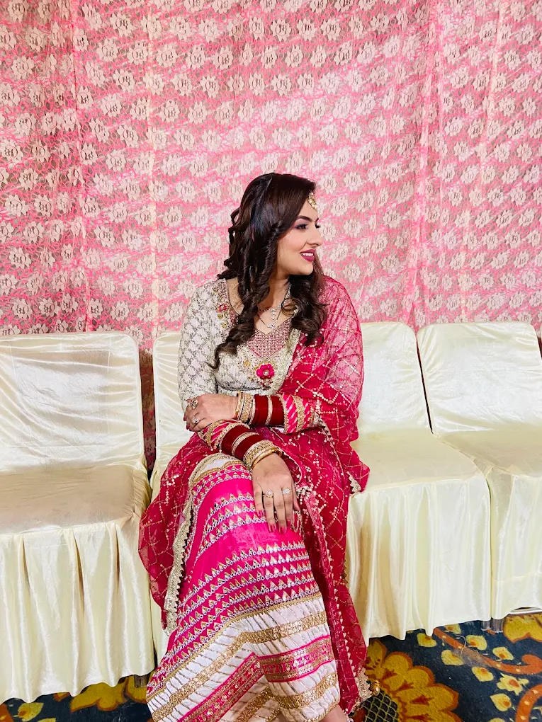 nehazzbridalstudioandacademyhoshiarpurimage