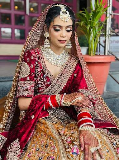 oraneinternationalschoolofbeautywellnessmakeupcourse