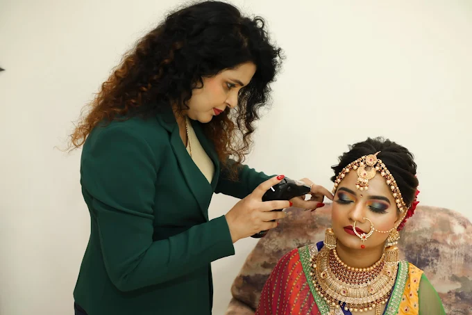 ranjanasbeautyacademyghatkoparwest