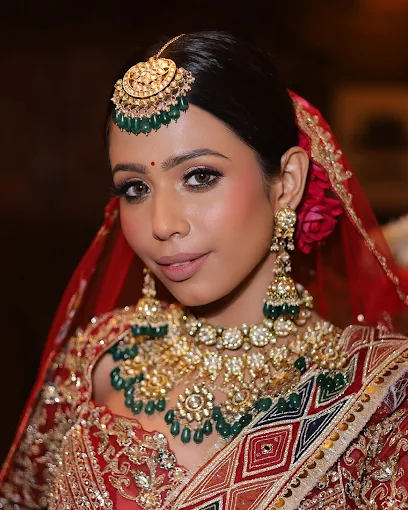 richatyagimakeupcourse