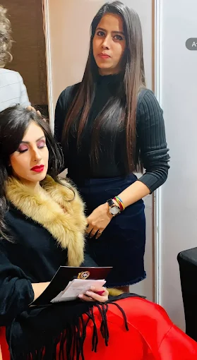 snbollywoodmakeupacademyimage2