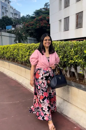 srushtimakeupstudioacademykatrajpuneprofile