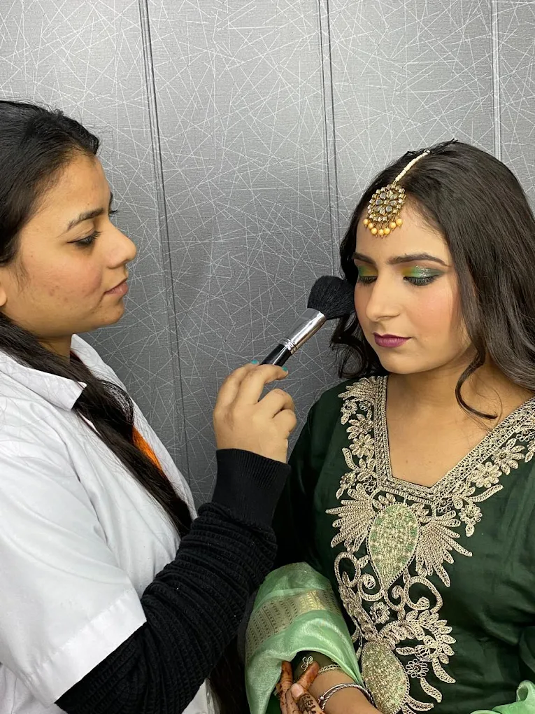 vlccschoolofbeautybathindaimages