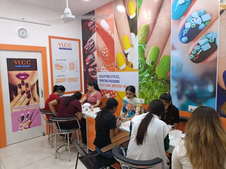 vlccschoolofbeautyhoshiarpurimages 768x576