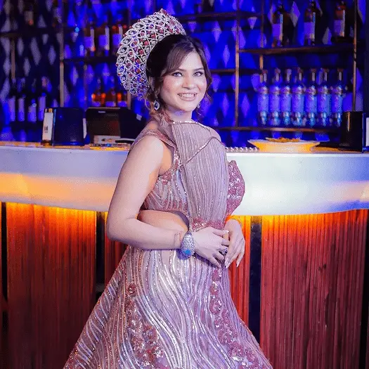 yashikamakeoversprofessionalmakeuphairacademylogo